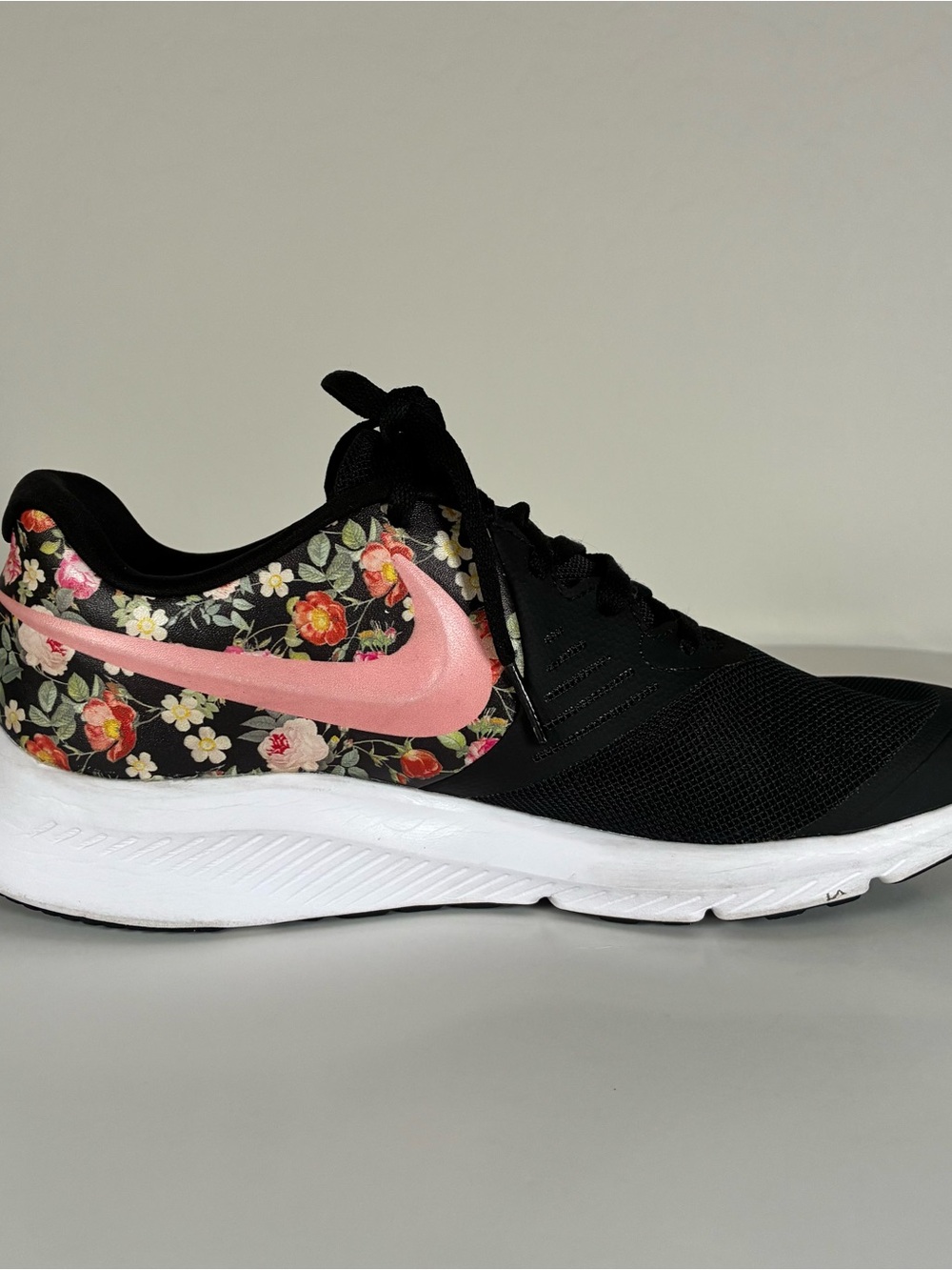 Nike Star Runner 2 Floral Sneakers Black Pink Youth 6Y
